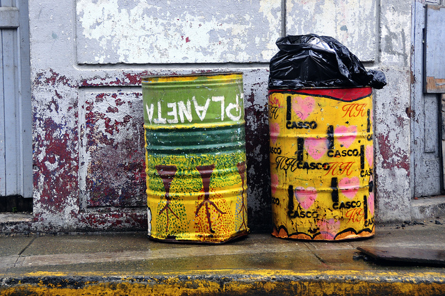 Rubbish bins - Sue Kellerman Flickr